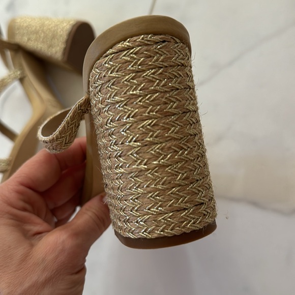 Kannas block healed open toe shoes - Picture 4 of 5